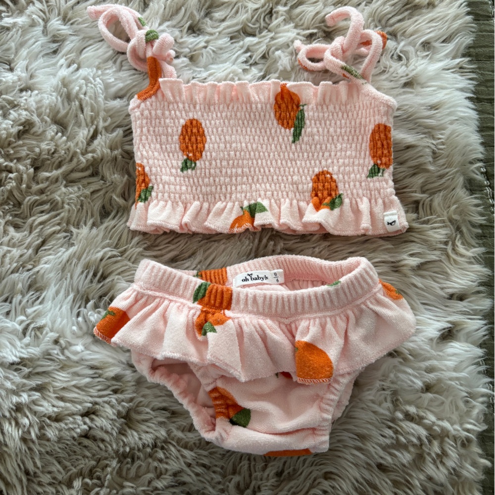 Two piece set in pink with clementine print
